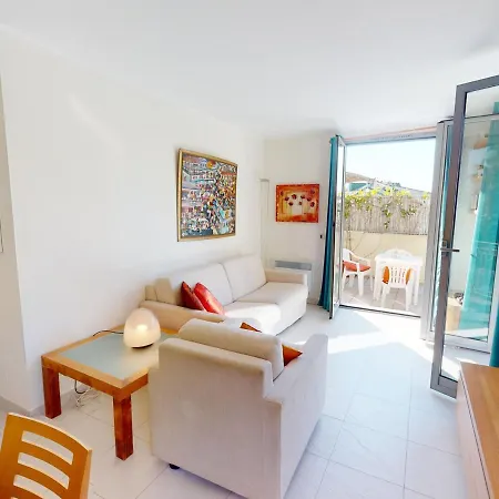 Confort 2 Pieces Avec Terrasse Et Jardin A - Fr-1-196-313