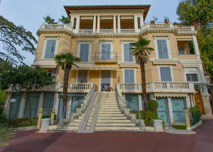 Confort 2 Pieces Avec Terrasse Et Jardin A - Fr-1-196-313